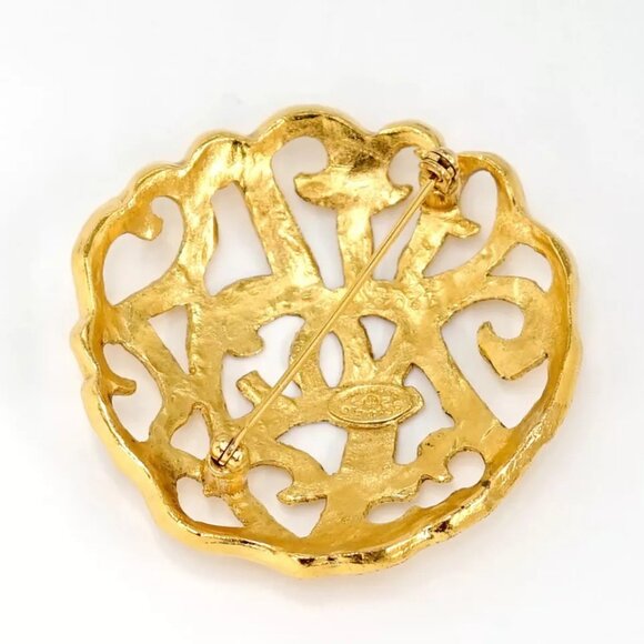 CHANEL CC Logos Filigree Camellia Brooch Gold Tone 25 Pin Auth w/Box n1144-2 - Picture 7 of 16